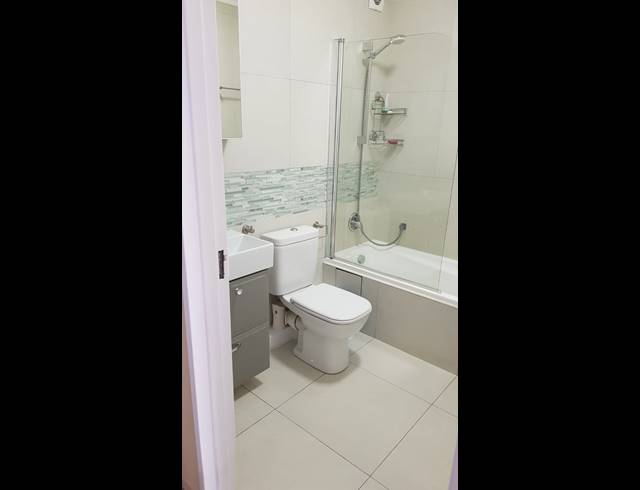 3 BEDROOM APARTMENT FOR SALE IN ESSENWOOD